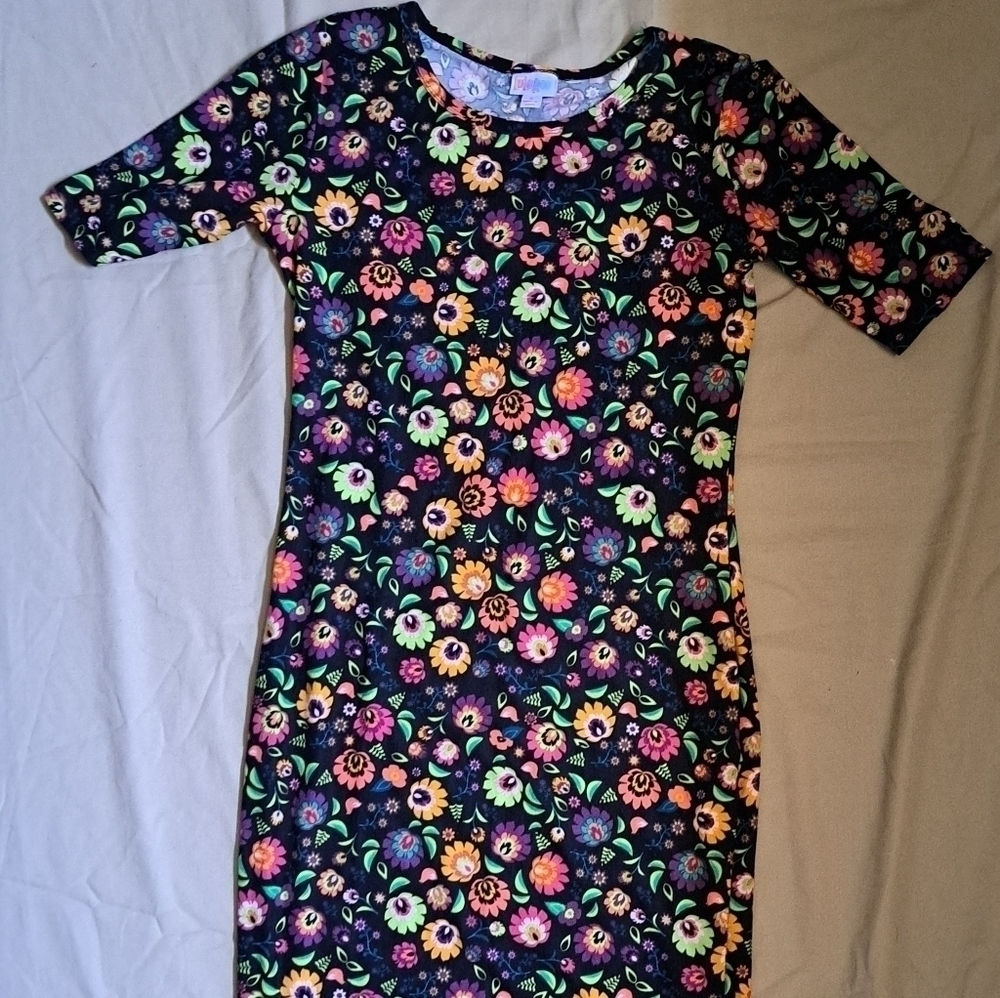 Lularoe Floral dress size small